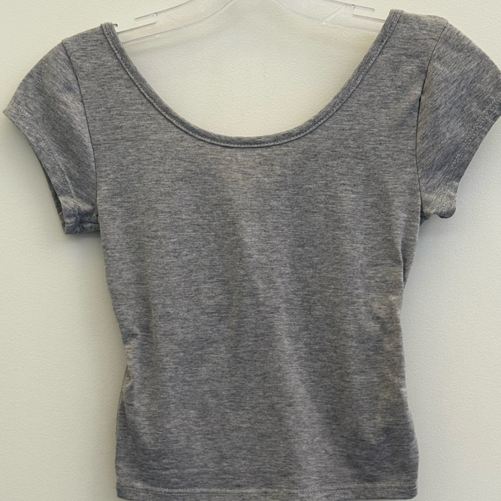 dELiA's Gray Women's Junior Size X-Small -Open Twist in Back, Short Sleeve EUC